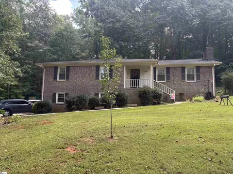100 Laconia Dr, Travelers Rest, SC 29690