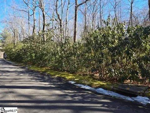 112 Hemlock Trl, Cleveland, SC 29635