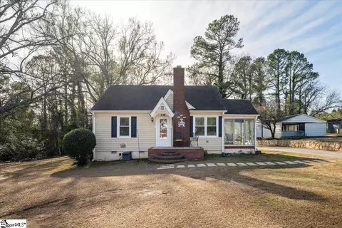 238 California Ave, Spartanburg, SC 29303