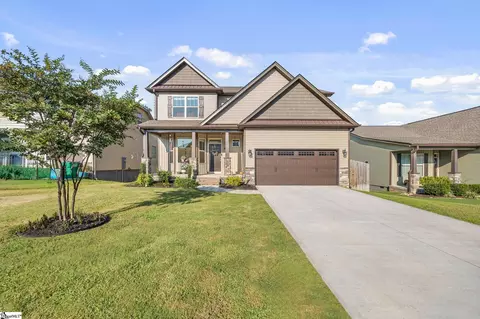 Exterior - 486 Vestry Pl, Moore, SC 29369 photo 5 of 7