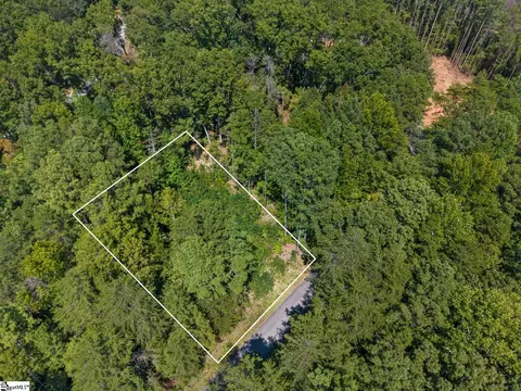 132 E Spartan Dr, Westminster, SC 29693 photo 8