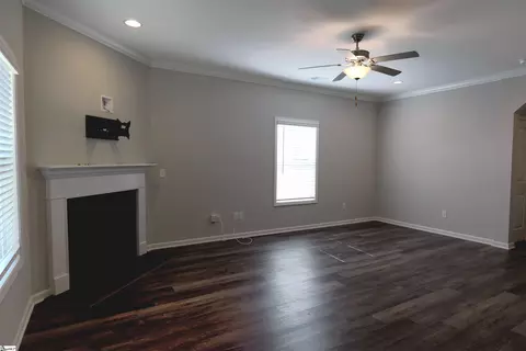 Living - 736 Stilmore Dr, Duncan, SC 29334 photo 2 of 2