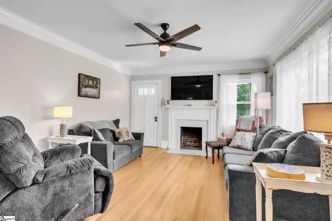 Living - 904 Highway 357, Greer, SC 29651 photo 1 of 1