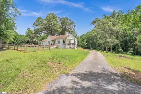 Exterior - 904 Highway 357, Greer, SC 29651 photo 4 of 10