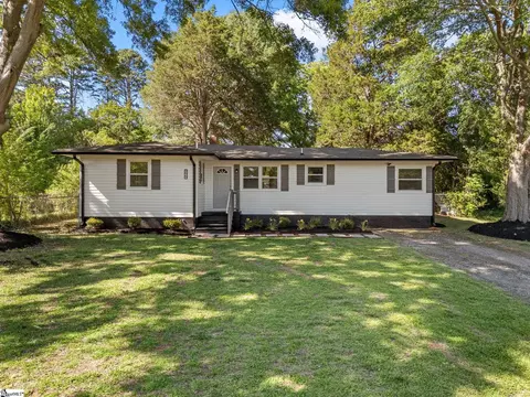 255 Hazelwood Ave, Spartanburg, SC 29302