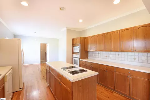 Kitchen - 778 Belle Shoals Rd, Pickens, SC 29671 photo 2 of 6
