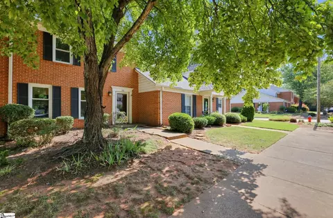 176 Buckstone Ln, Spartanburg, SC 29307