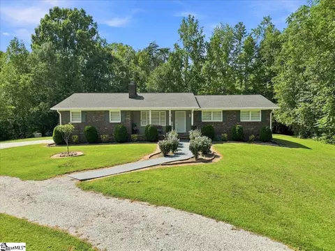 161 Moore Rd, Spartanburg, SC 29302