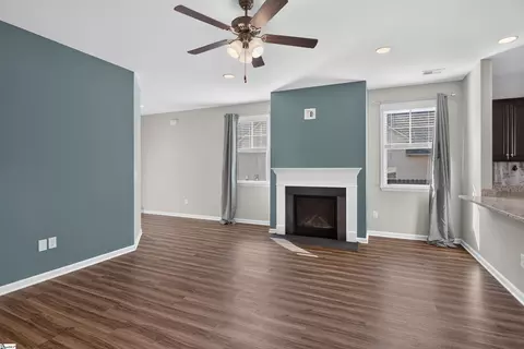 Living - 215 Press Way, Pendleton, SC 29670 photo 4 of 6