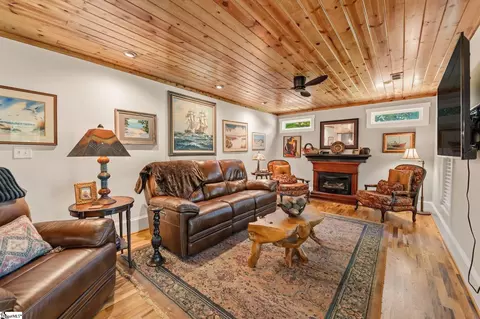 Living - 107 Holcombs Hollow Rd, Sunset, SC 29685 photo 1 of 2