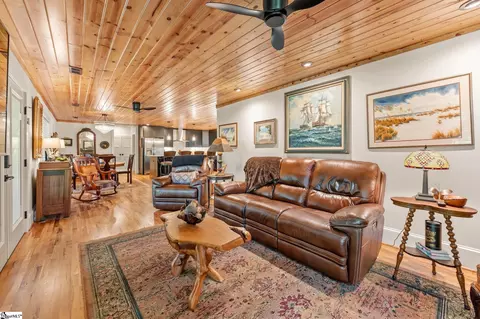 Living - 107 Holcombs Hollow Rd, Sunset, SC 29685 photo 2 of 2