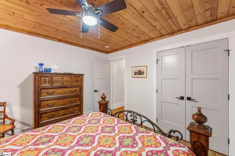Bedroom - 107 Holcombs Hollow Rd, Sunset, SC 29685 photo 4 of 4
