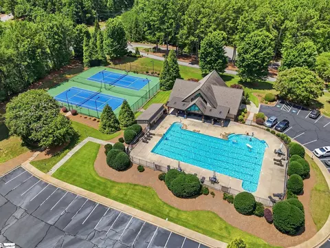Exterior - 511 Oakdale Ln, Seneca, SC 29672 photo 8 of 9