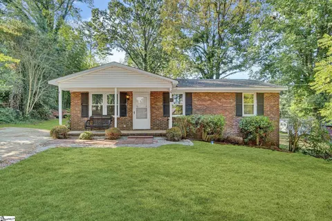 19 Stevenson Ln, Greenville, SC 29611
