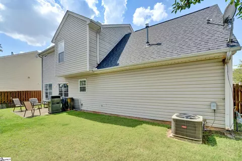 Exterior - 8 Seaside Ln, Greer, SC 29650 photo 6 of 10