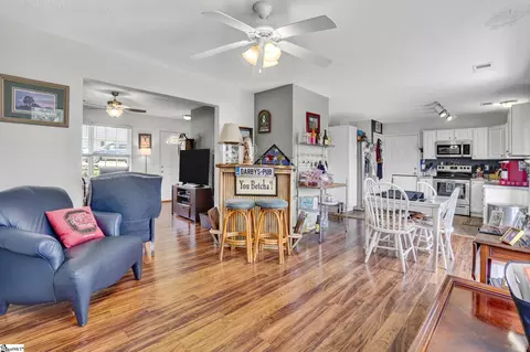 Entry Way - 8 Seaside Ln, Greer, SC 29650 photo 1 of 2