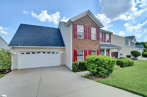 Exterior - 8 Seaside Ln, Greer, SC 29650 photo 4 of 10