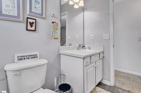 Bath - 8 Seaside Ln, Greer, SC 29650 photo 1 of 4