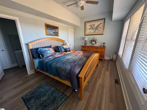 Bedroom - 284 River Rd, Westminster, SC 29693 photo 3 of 4