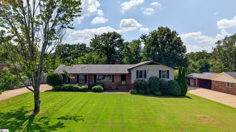617 Sharondale Ct, Spartanburg, SC 29303