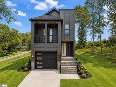 1010 Highland Rd, Easley, SC 29640