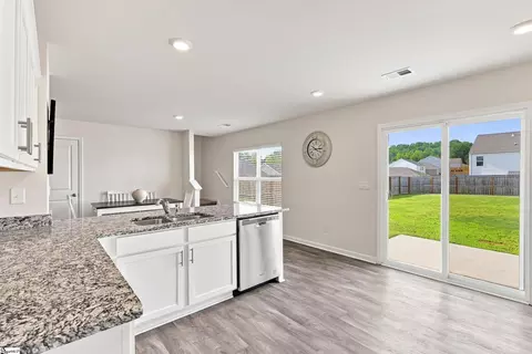 Kitchen - 105 Rustic Ridge Dr, Easley, SC 29640 photo 3 of 4