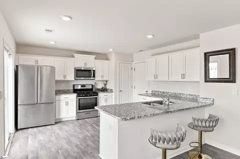 Kitchen - 105 Rustic Ridge Dr, Easley, SC 29640 photo 2 of 4