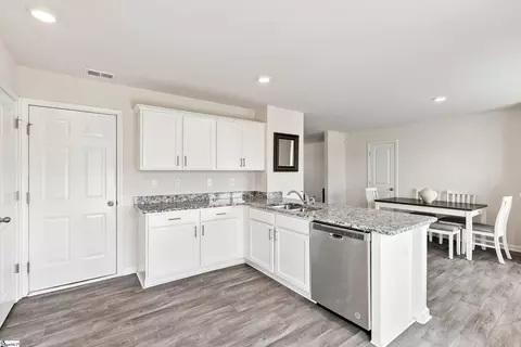 Kitchen - 105 Rustic Ridge Dr, Easley, SC 29640 photo 4 of 4