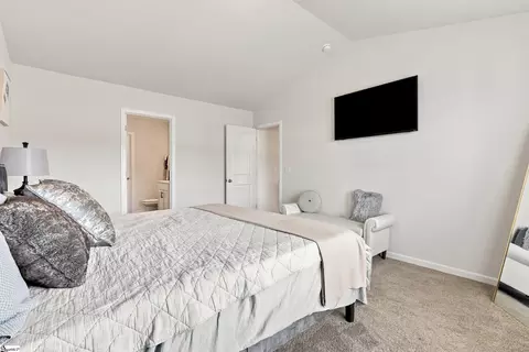 Bedroom - 105 Rustic Ridge Dr, Easley, SC 29640 photo 4 of 6