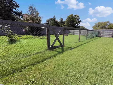 Exterior - 155 Eagle Ridge Dr, Chesnee, SC 29323 photo 6 of 8