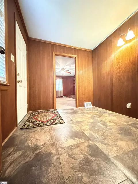 Entry Way - 100 Branike Dr, Duncan, SC 29334 photo 2 of 2