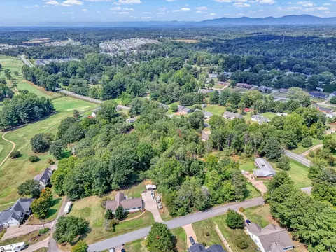 2103 Gap Creek Rd, Greer, SC 29651 photo 7