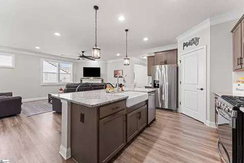 Kitchen - 113 Yellow Fox Rd, Greer, SC 29650 photo 3 of 4
