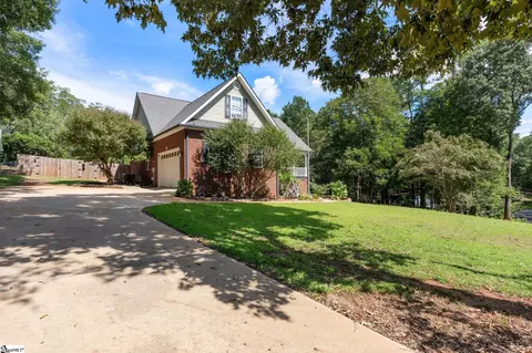 Exterior - 109 Harrison Rd, Easley, SC 29642 photo 6 of 10