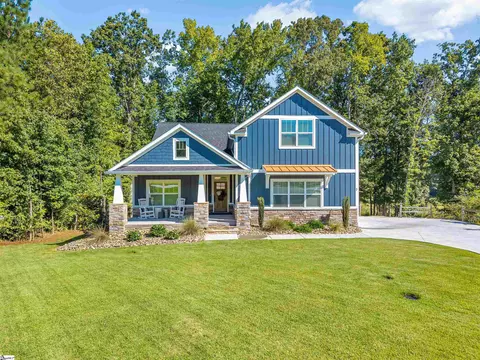 7 Maxfli Ct, Travelers Rest, SC 29690