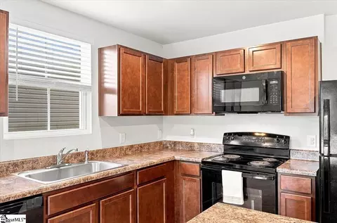 Kitchen - 280 Ralston Rd, Greer, SC 29651 photo 1 of 4