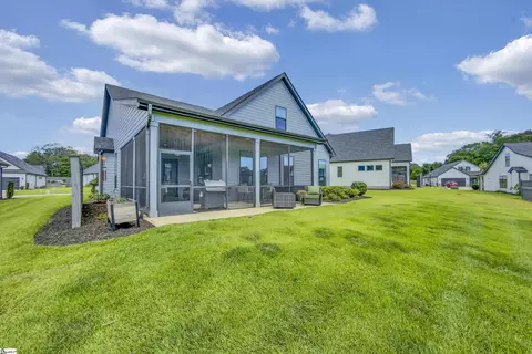 Exterior - 103 Ridan Rd, Mauldin, SC 29662 photo 8 of 9