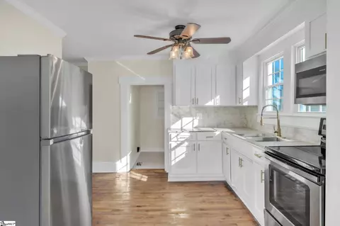 Entry Way - 4 Walnut St, Startex, SC 29377 photo 1 of 2