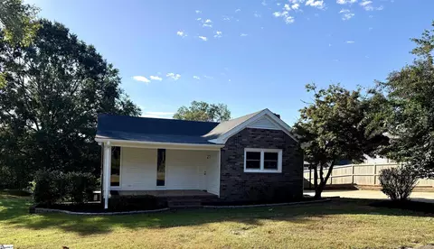 Exterior - 160 J St, Greer, SC 29651 photo 6 of 6