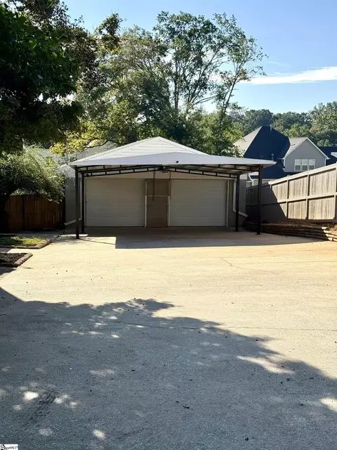 Exterior - 160 J St, Greer, SC 29651 photo 5 of 6