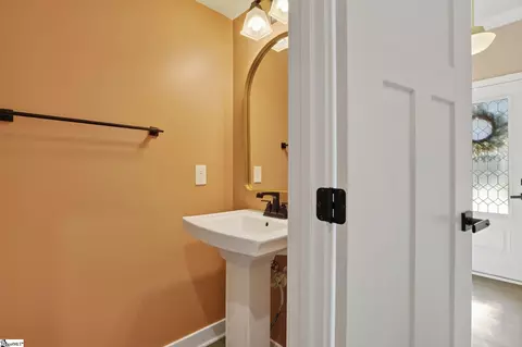 Entry Way - 67 Connaught Ct, Mauldin, SC 29662 photo 5 of 6