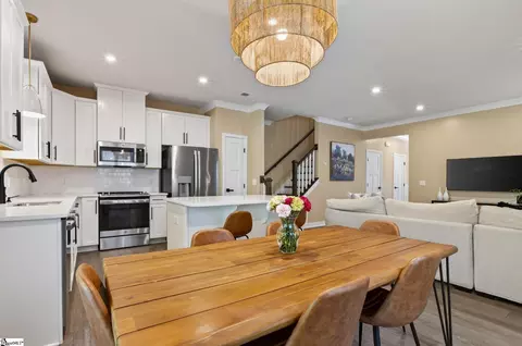 Dining - 67 Connaught Ct, Mauldin, SC 29662 photo 3 of 3