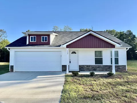 790 N Trade Ave Ext, Landrum, SC 29356
