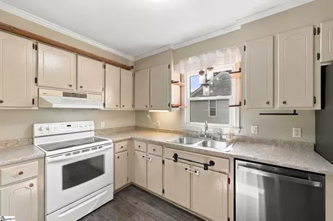 Kitchen - 216 N Celestial Dr, Greer, SC 29651 photo 2 of 2