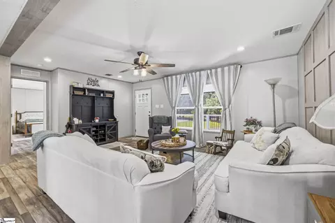 242 Mattie Campbell Rd, Honea Path, SC 29654 photo 7
