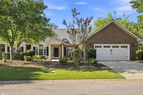 114 Hunters Village Dr, Greenwood, SC 29649