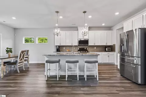 Kitchen - 2505 Apsley Ct, Greer, SC 29651 photo 2 of 3