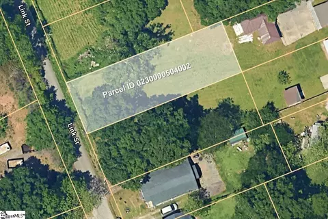 36 Link St, Greenville, SC 29611