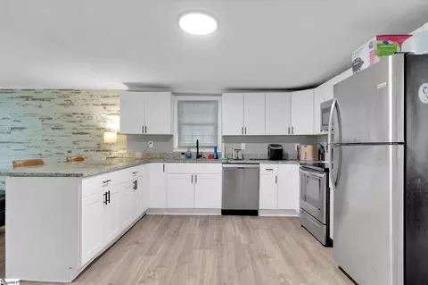 Kitchen - 115 May St, Easley, SC 29640 photo 2 of 4