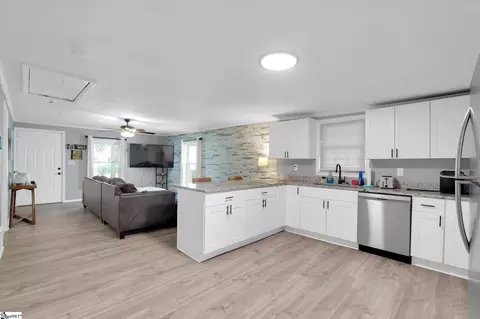 Kitchen - 115 May St, Easley, SC 29640 photo 3 of 4
